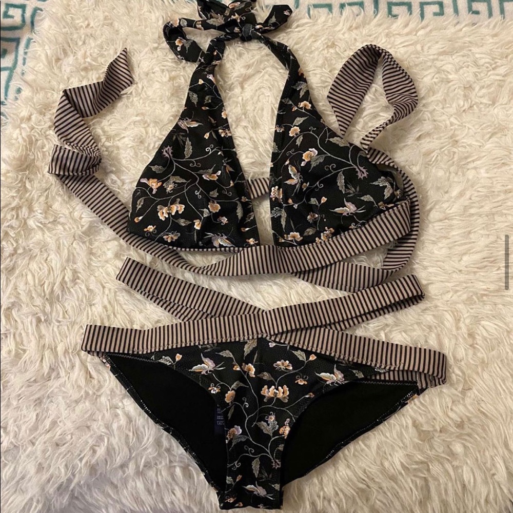 H&M swimsuit set